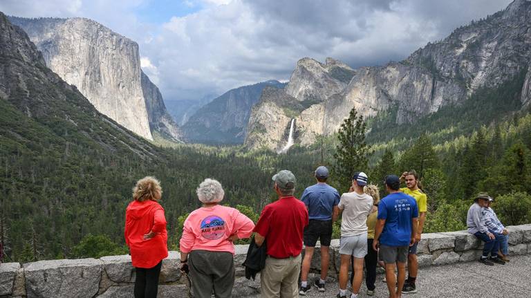 Yosemite National Park: A Majestic Tapestry of Nature’s Grandeur
